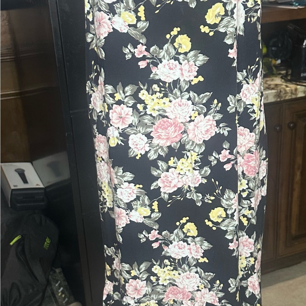 NWOT SIZE XL Wildflowers Pink and Yellow V-Neck Midi Sundress