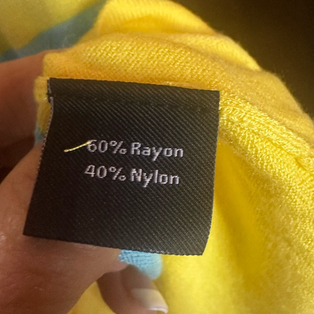 NWT SIZE M Yellow and Blue Sleeveless Boxy Muscle Tee