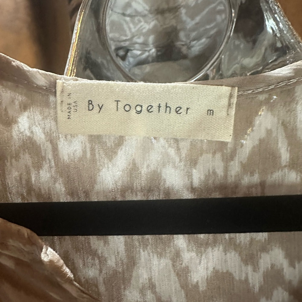 NWT SIZE M Together Gray and White Relaxed Tie Front Blouse