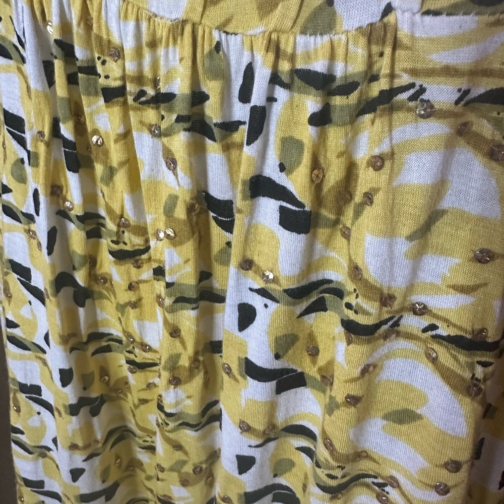 NWT SIZE M Yellow and White Casual Mini Sundress with Flutter Sleeves