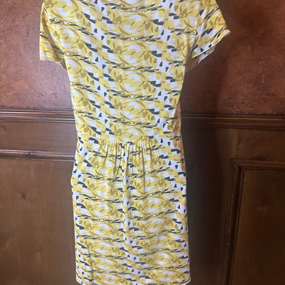 NWT SIZE M Yellow and White Casual Mini Sundress with Flutter Sleeves