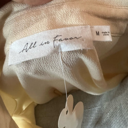 NWOT SIZE M All in Favor White and Orange Cuffed Sleeve Blouse