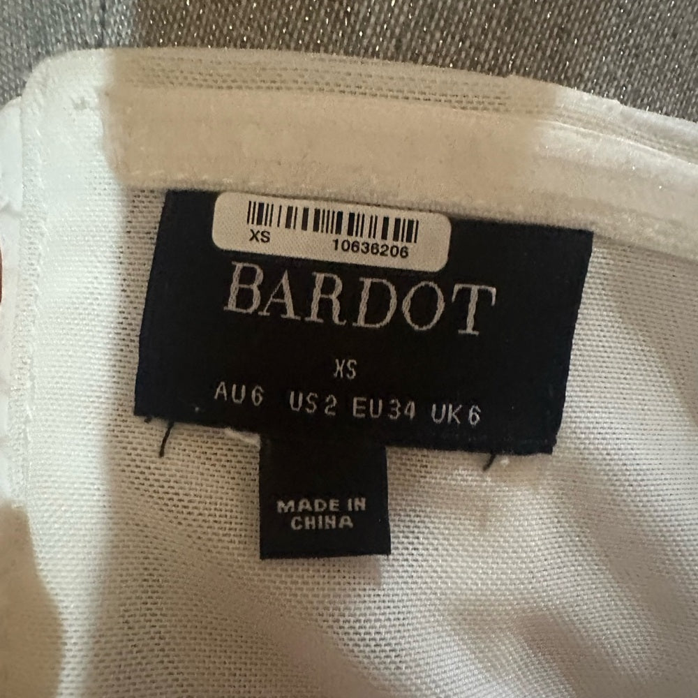 NWOT SUZE XS Bardot White Strapless Crop Top