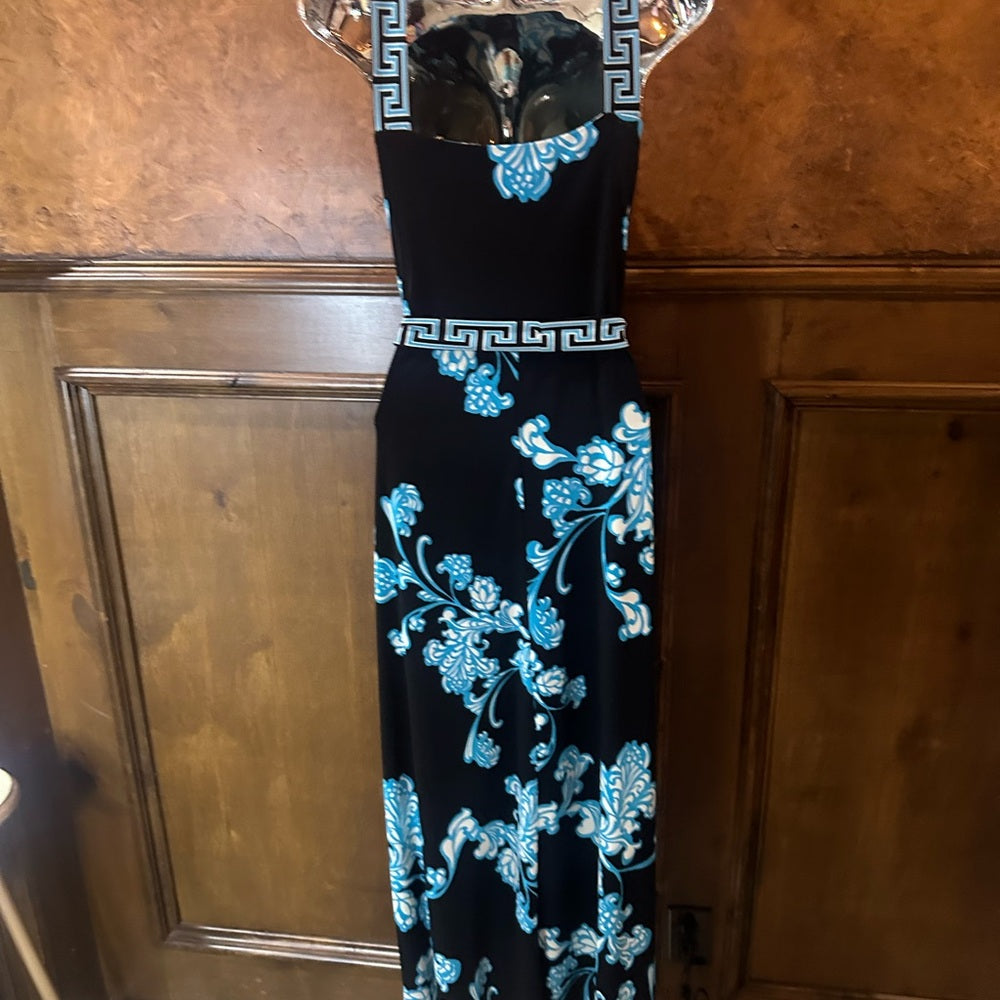 SIZE S Black and Blue Square Neck Sleeveless Maxi Dress