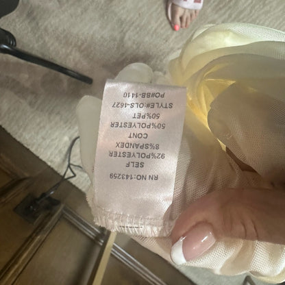 NWOT SIZE S Origami Owl Cream Relaxed Oversized Blouse