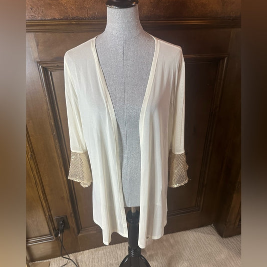 NWOT SIZE S Origami Owl Cream Relaxed Oversized Blouse