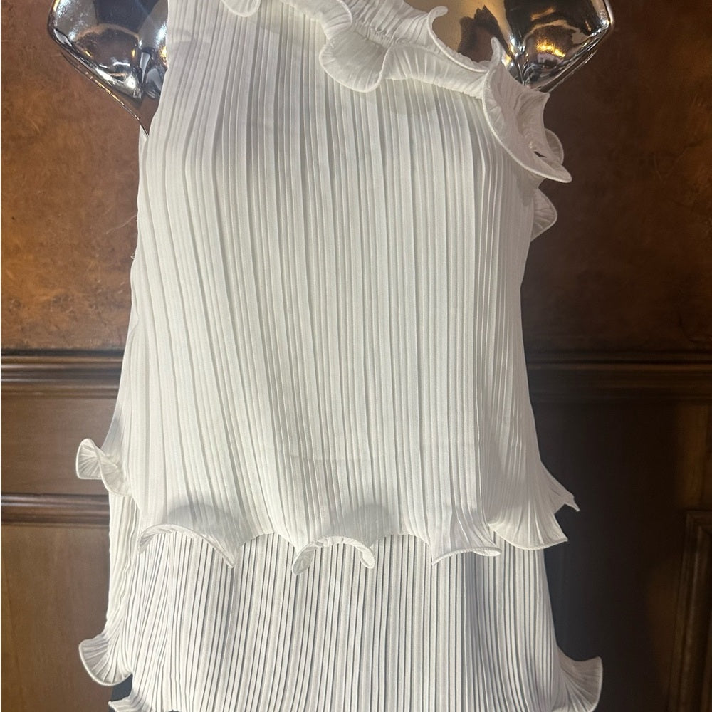 NWOT SIZE L Lush White Asymmetrical Ruffled Tank Top