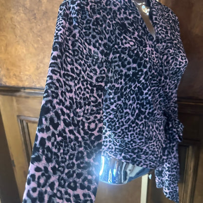 NWOT SIZE S Blue Life Black and Gray Fitted Tie Front Blouse