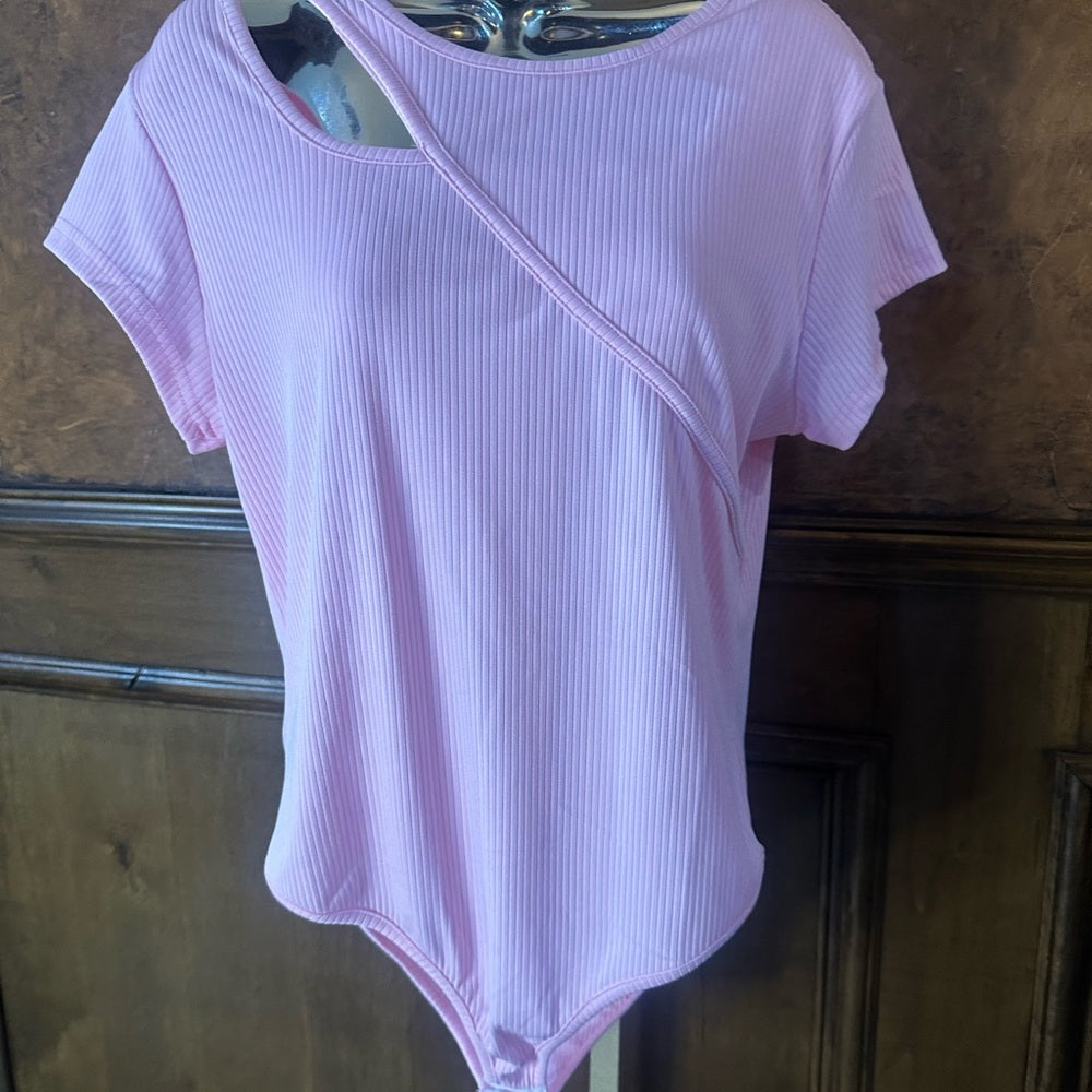 NWOT SIZE L Fitted Pink Cap Sleeve Cutout Bodysuit