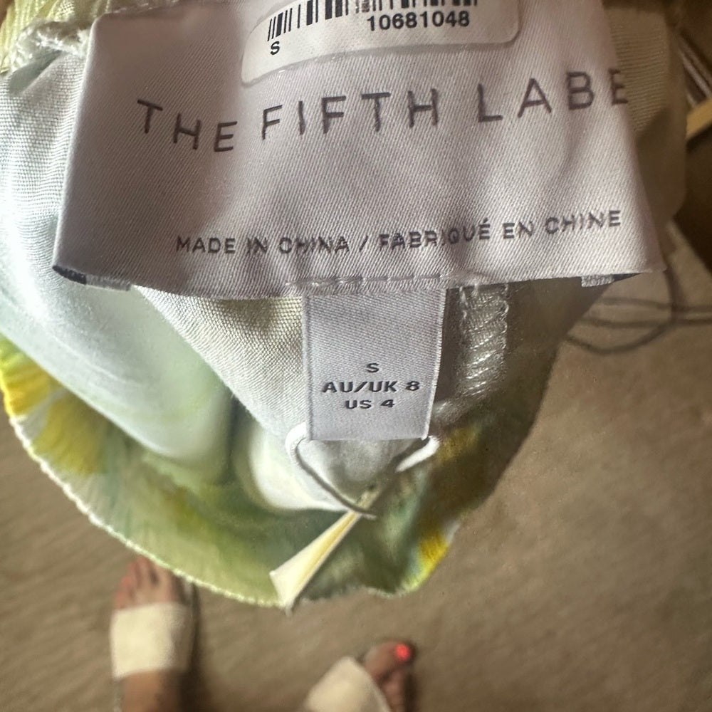 NWT SIZE 4 The Fifth Label High Waist Green and Gold Shorts