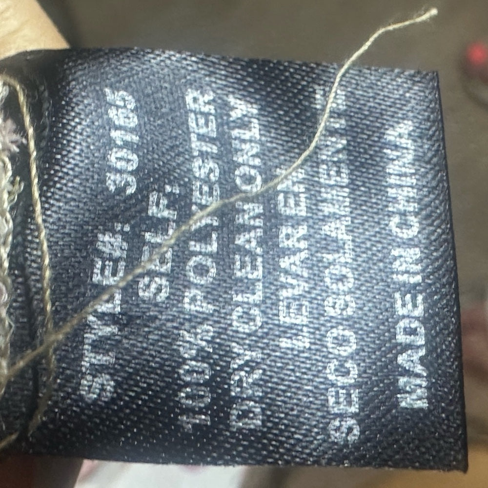 NWT SIZE L Skies Are Blue Cream Pink Sleeveless Blouse