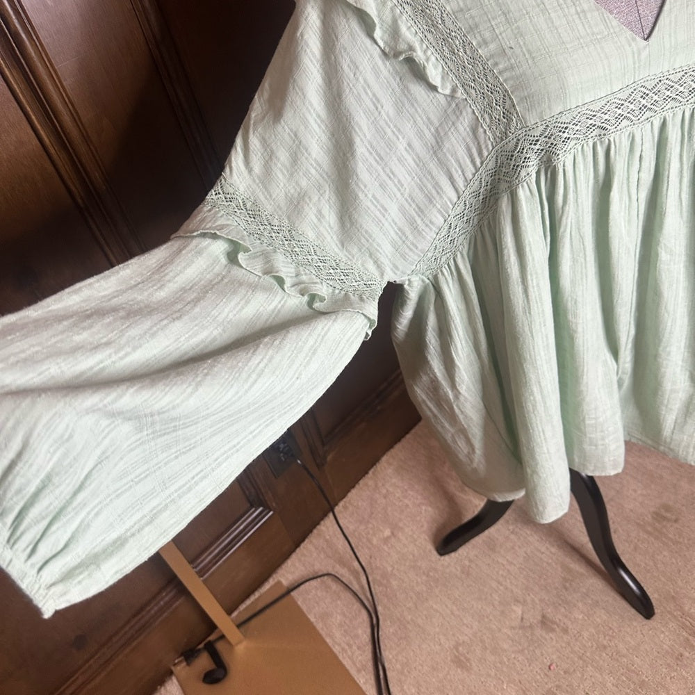 NWT SIZE L Lumiere Green Skorts High-Waisted Flowy Design