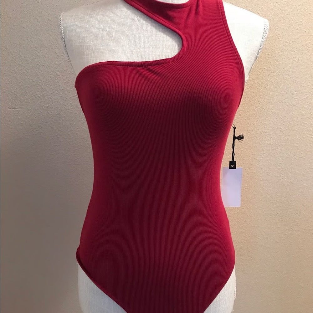 NWT SIZE S Astr Asymmetrical Red Sleeveless Bodysuit