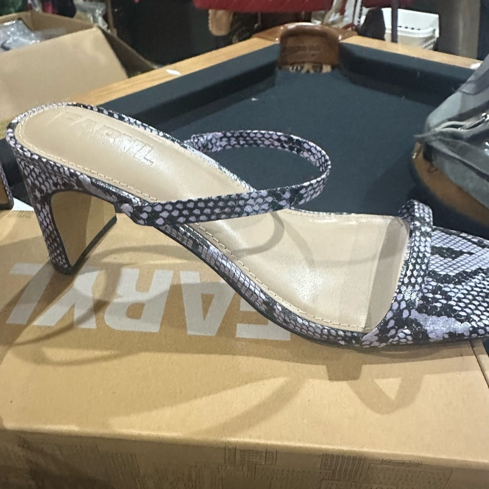 19. NEW SIZE 8 Black and White Strappy Heels with Snakeskin Texture