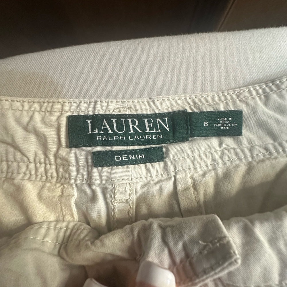 Ralph Lauren White Flat Front Shorts for Timeless Elegance