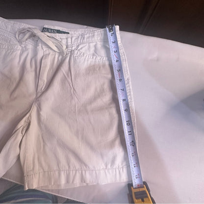 Ralph Lauren White Flat Front Shorts for Timeless Elegance