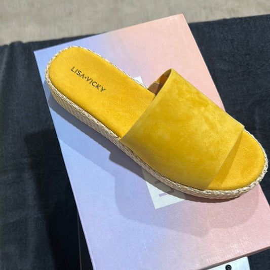 42. NEW SIZE 8M Vibrant Yellow Suede Espadrilles with Platform Sole