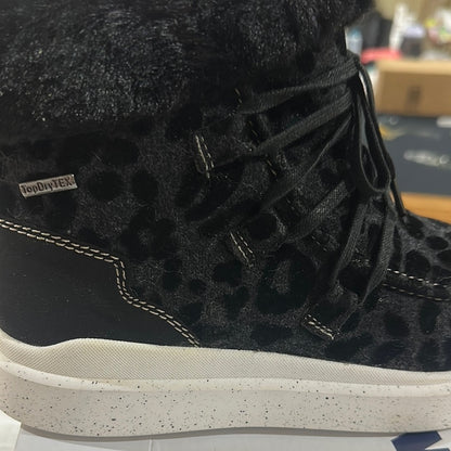 46. NEW SIZE 7-8/38 Romika Black Ankle Boots with Chunky Midsole