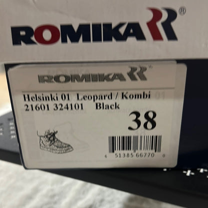 46. NEW SIZE 7-8/38 Romika Black Ankle Boots with Chunky Midsole