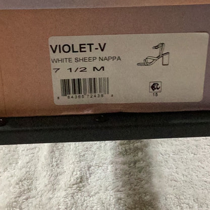 57. 151.NEW SIZE 7.5 Chic White Heels for Effortless Elegance