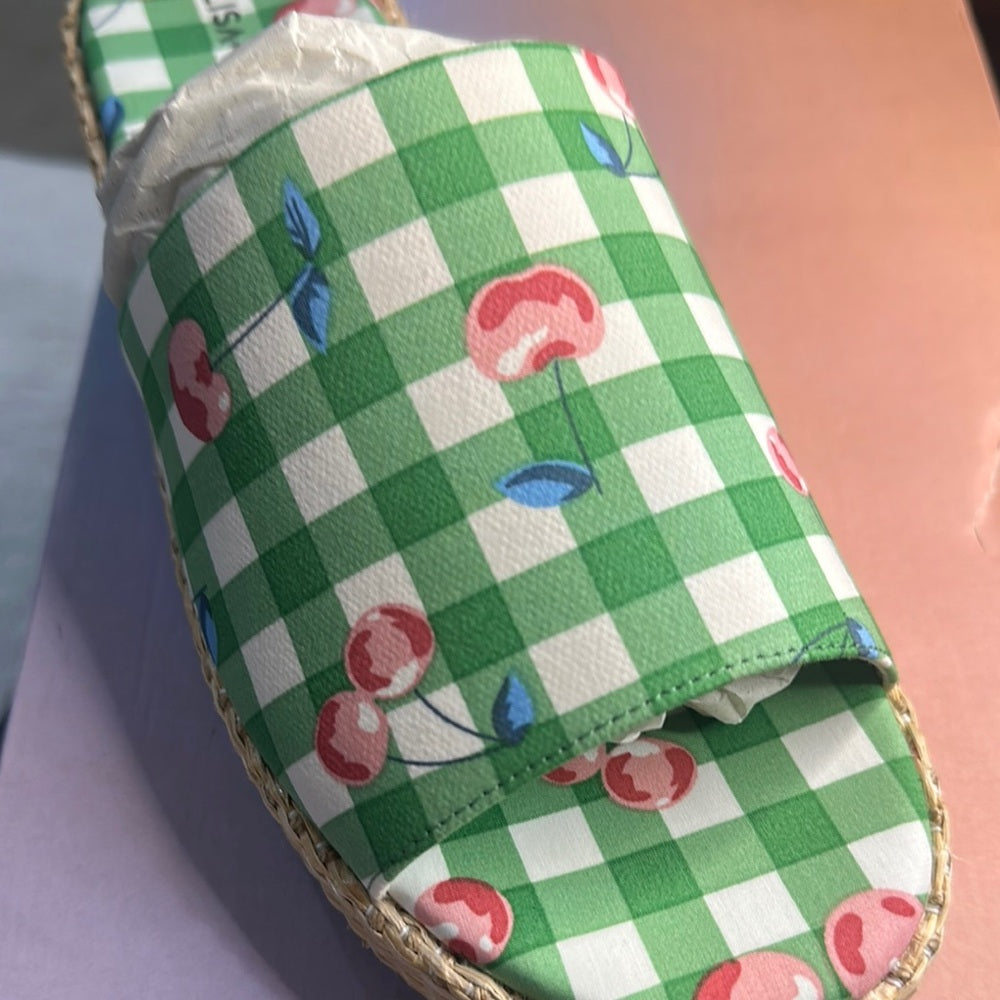 67. NEW SIZE 8 M Green and White Checkered Loafers with Vintage Flair