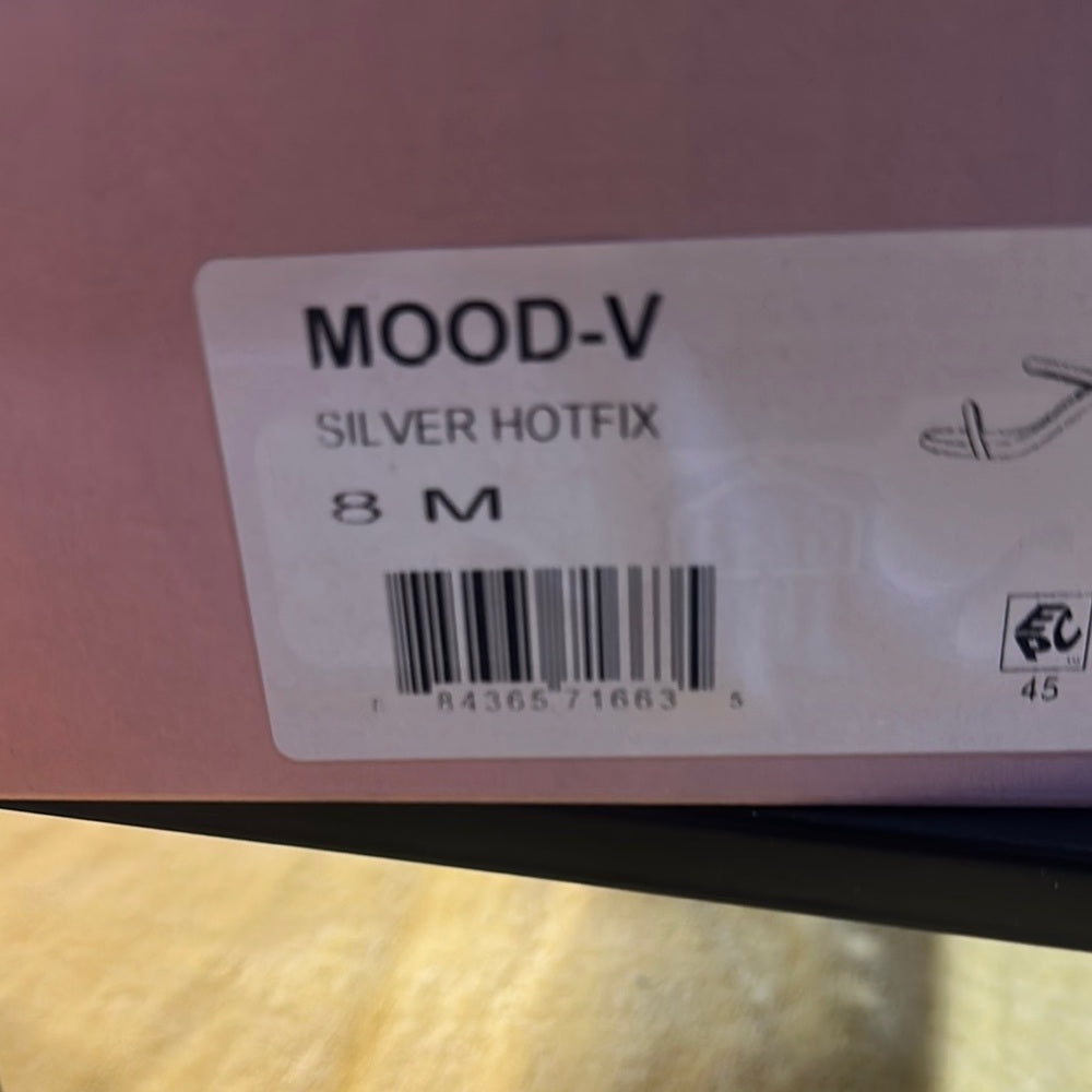 68. NEW SIZE 8 M Tan Chic Heels for Stylish Occasions