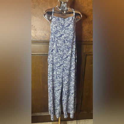 SIZE L Blue and White Floral Jumpsuit with Flowing Silhouette
