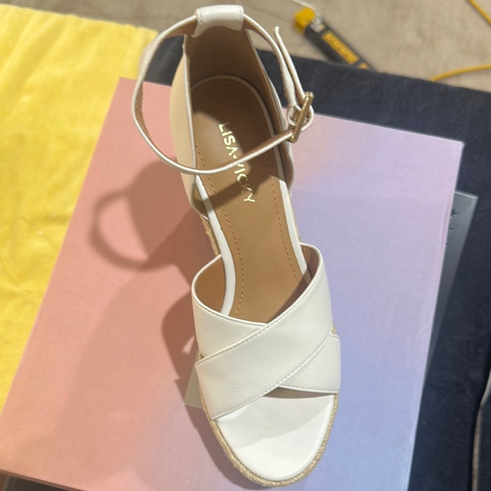 72. NEW SIZE 7 M Tan and White Wedge Espadrille Sandals