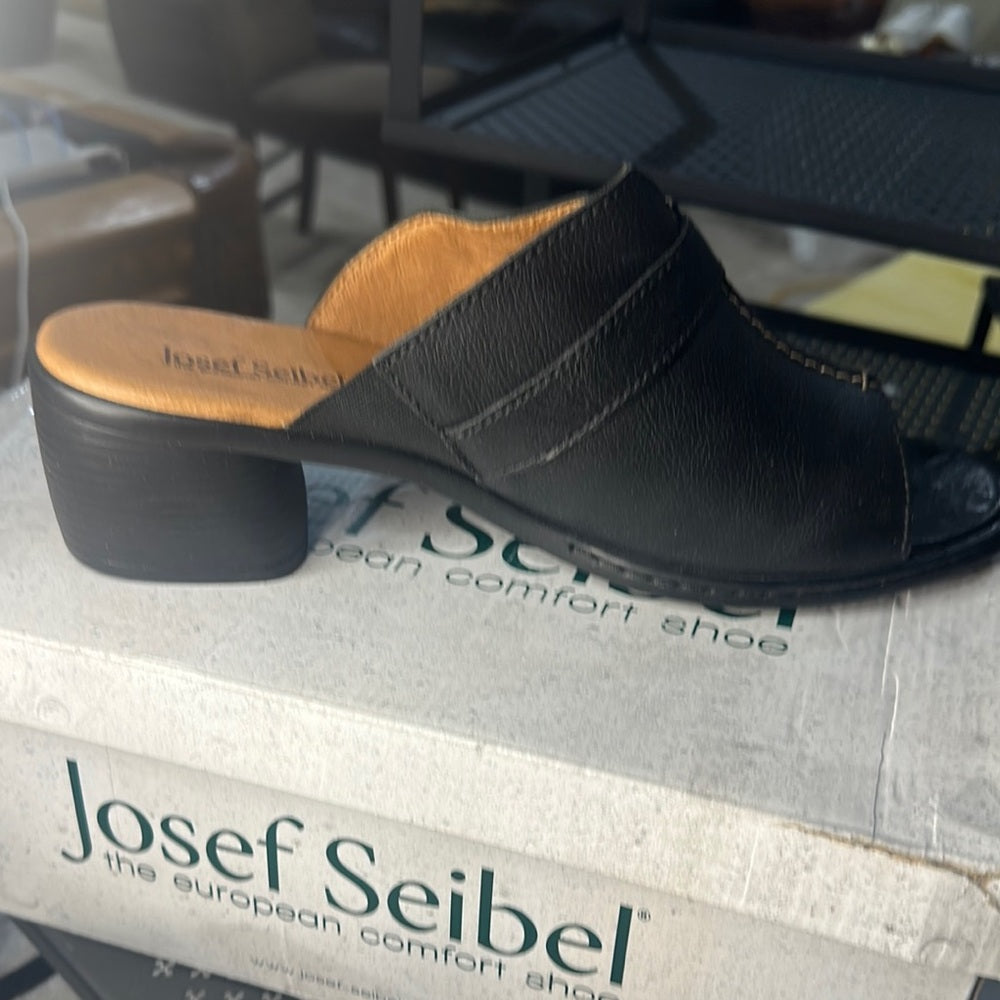 76. NEW SIZE 11-11.5 Josef Seibel Black Leather Clogs for Effortless Style