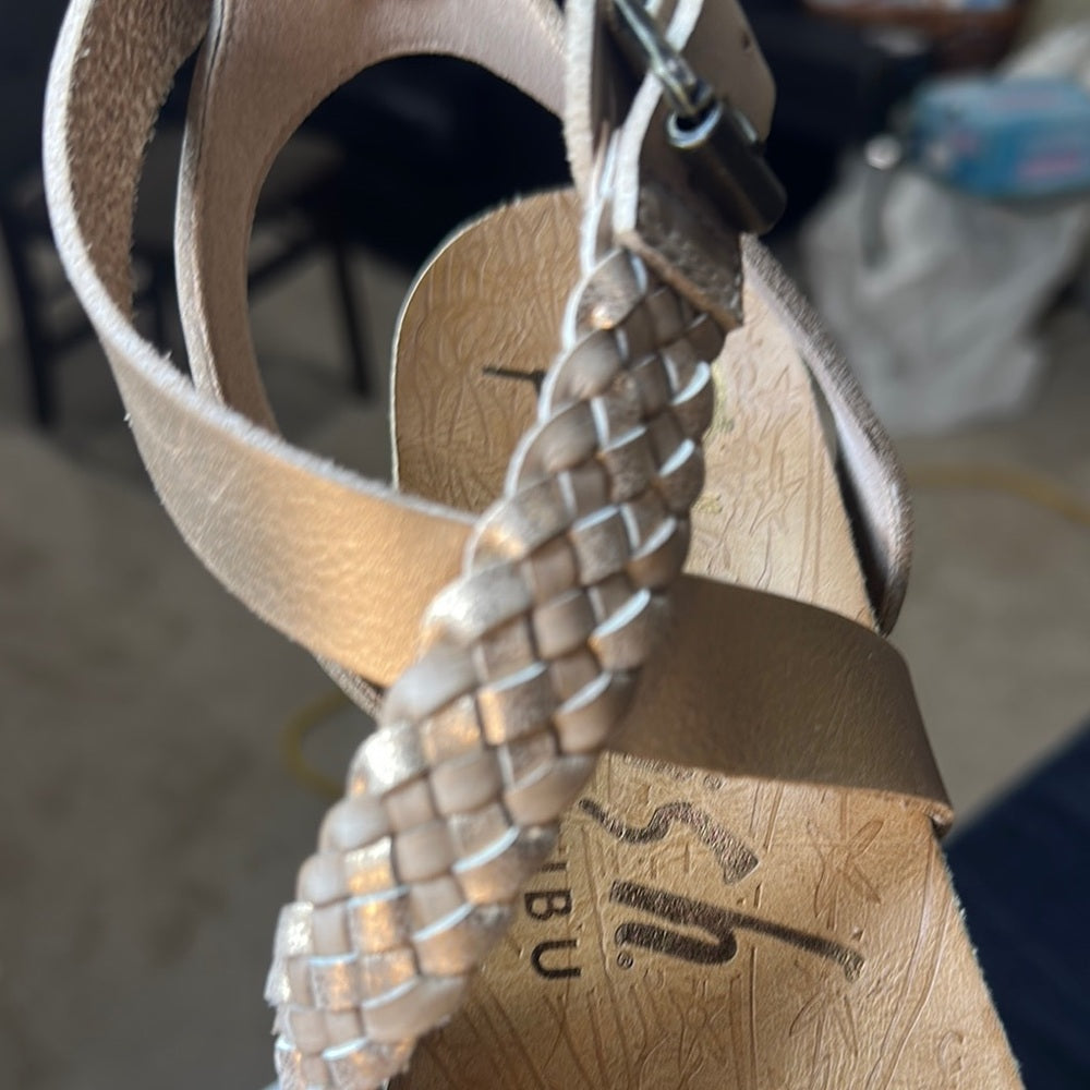 90. NEW SIZE 7.5 Blowfish Cream Sandals with Woven Ankle Strap