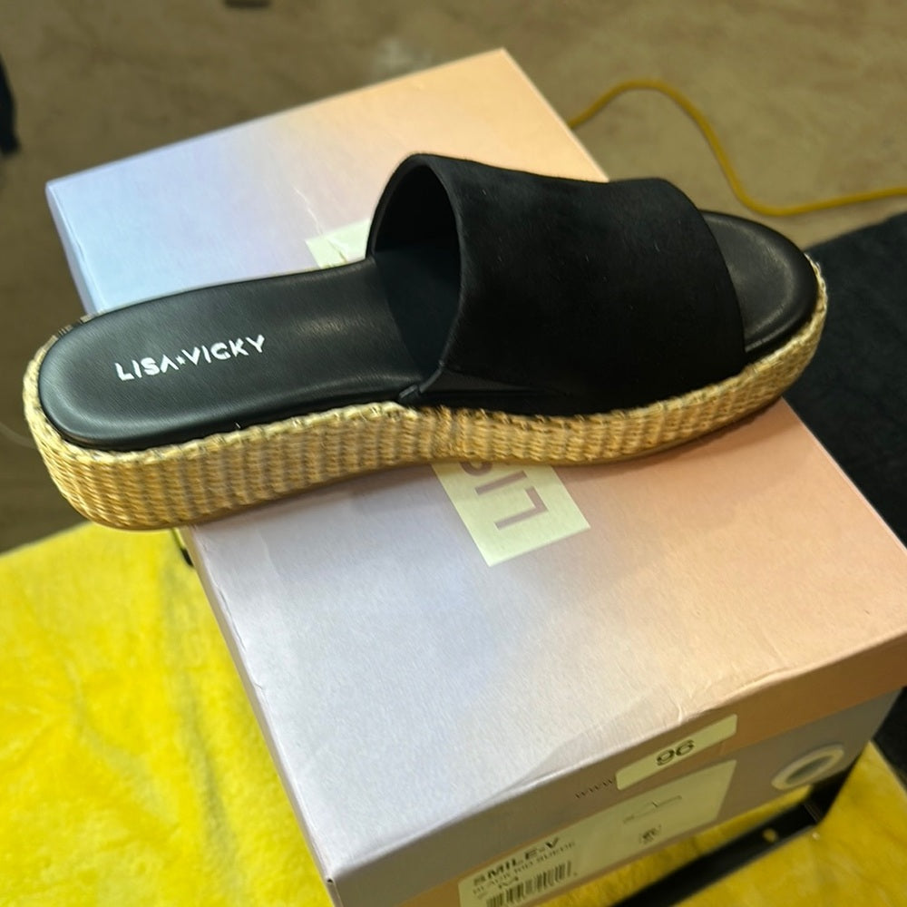 96. 109. NEW SIZE 7M Black and Tan Espadrilles with Textured Sole