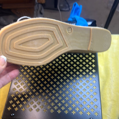 100. NEW SIZE 9.5-10/40 Vibrant Blue Sandals with Open Design