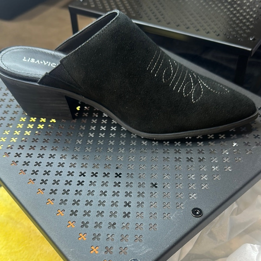 55.102. NEW SIZE 8/9 Black Slip-On Loafers with Pointed Toe & Subtle Embroidery