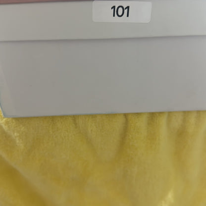 100. NEW SIZE 9.5-10/40 Vibrant Blue Sandals with Open Design