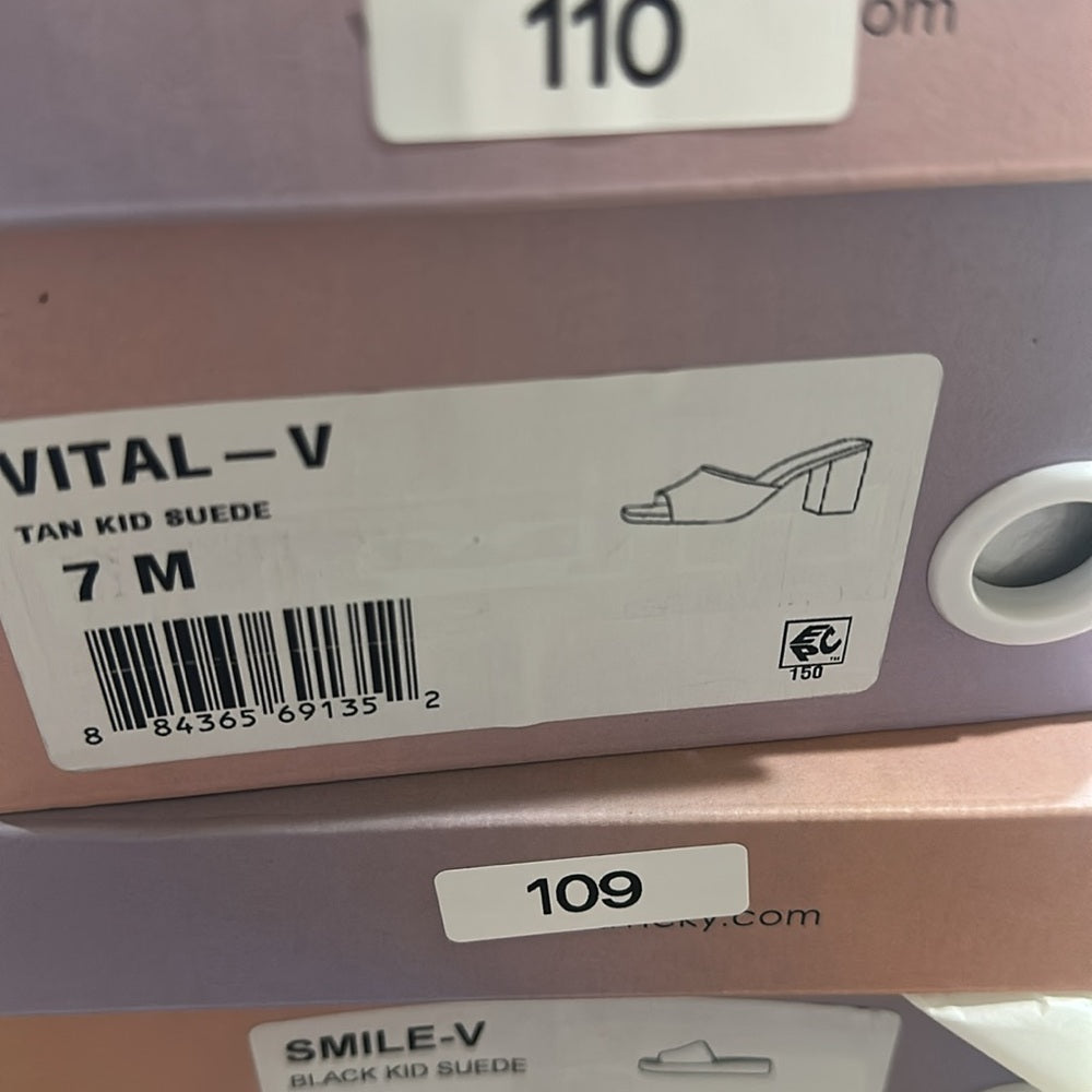 110-111. 145. 144. NEW SIZE 7M Tan Square Toe Suede Mules