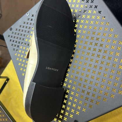 114.115.60.61. New SIZE Various Elegant Cream and Gold Mules.