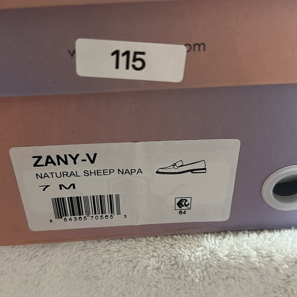 114.115.60.61. New SIZE Various Elegant Cream and Gold Mules.