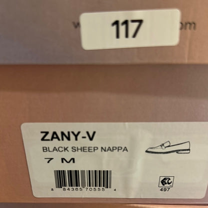 116. 117. NEW SIZE 7M Black Leather Loafers with Gold Horsebit Detail