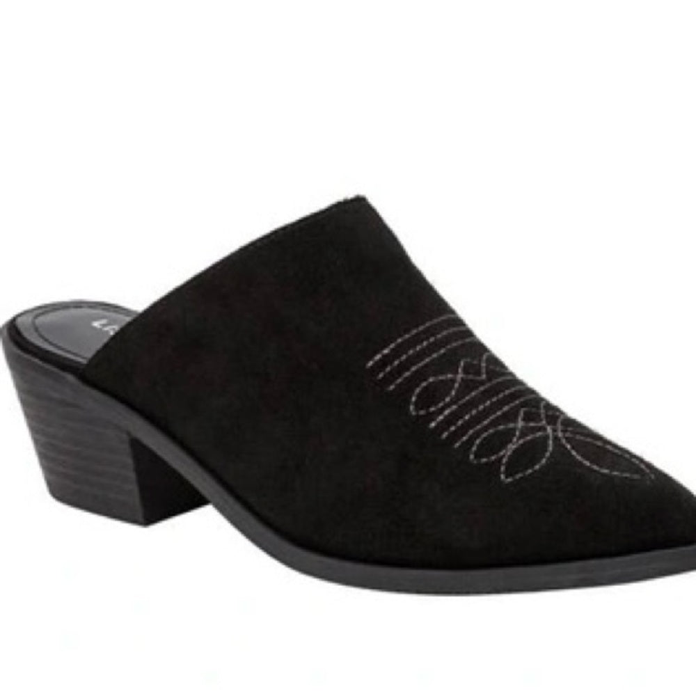 55. NEW SIZE 8M Chic Black Mules with Modern Appeal