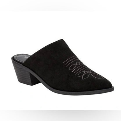 55.102. NEW SIZE 8/9 Black Slip-On Loafers with Pointed Toe & Subtle Embroidery