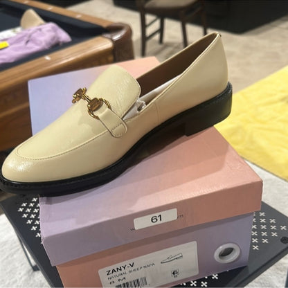 114.115.60.61. New SIZE Various Elegant Cream and Gold Mules.