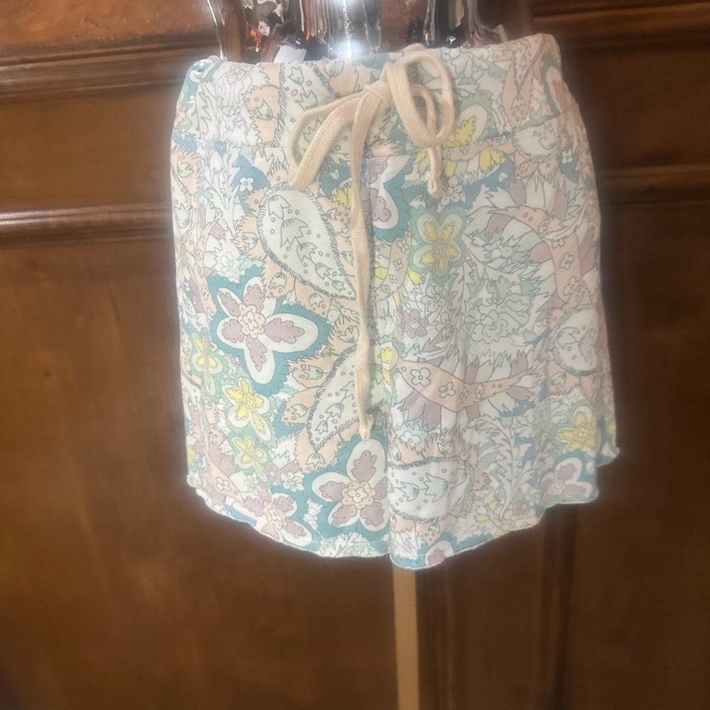 NWT SIZE XL/4 Sundry Blue and White Athletic Shorts with Floral Design