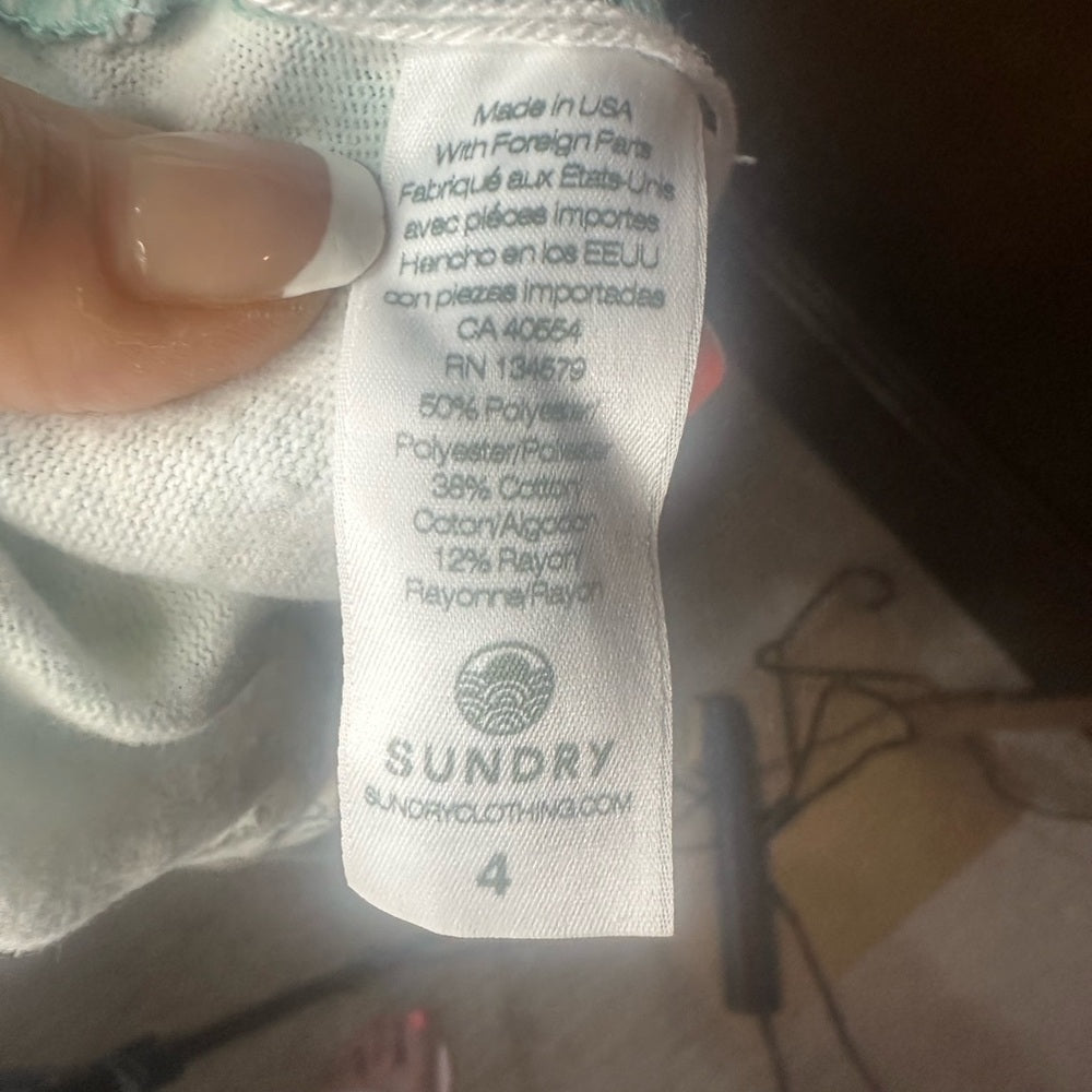 NWT SIZE XL/4 Sundry Blue and White Athletic Shorts with Floral Design