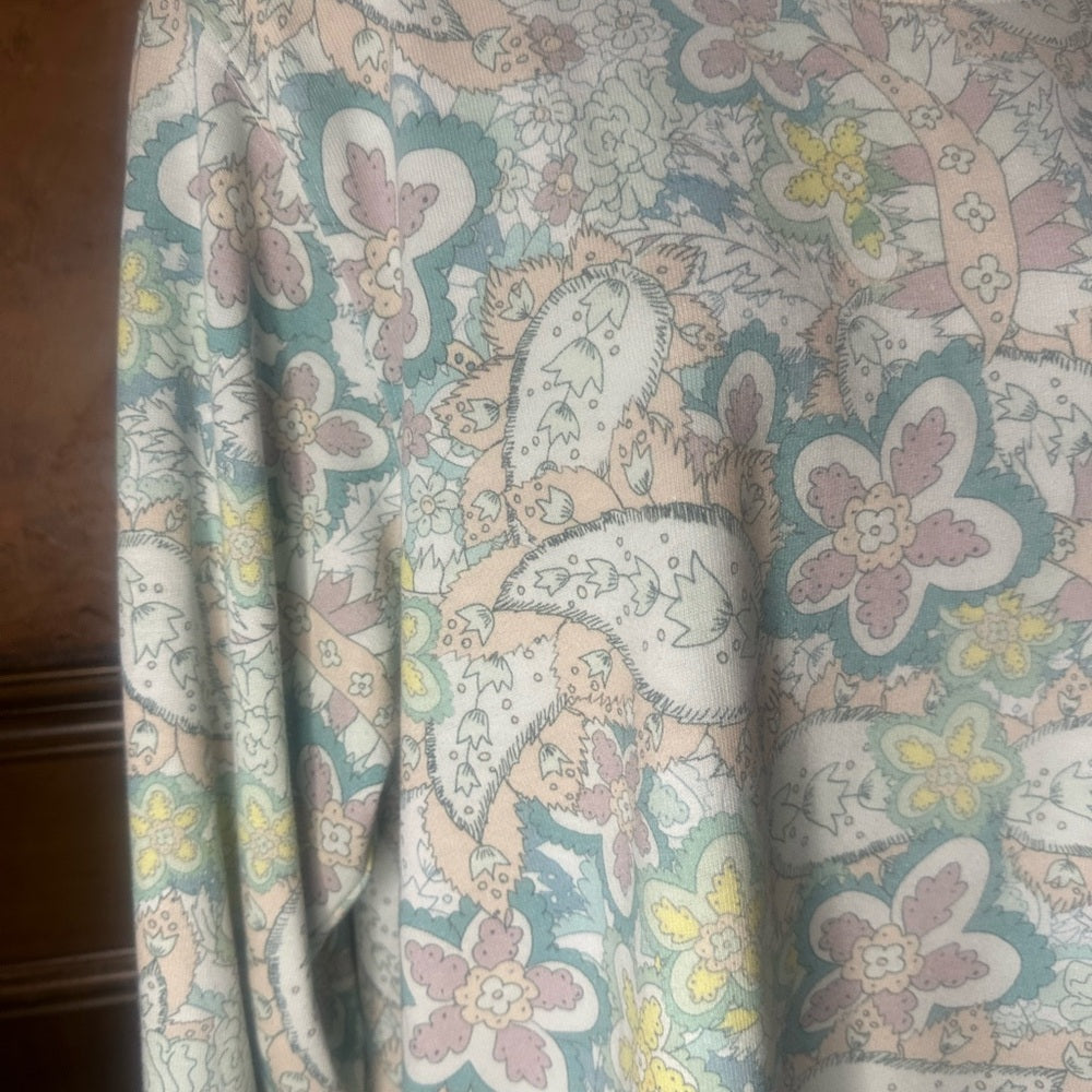 NWT SIZE XL/4 Sundry Pastel Floral Sweatshirt