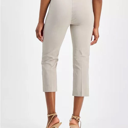 NWT SIZE 6 INC International Concepts Cream Capris Tailored Fit