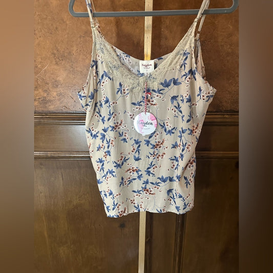 NWT SIZE 1X Hayden Gray and Tan Camisole with Flutter Sleeves