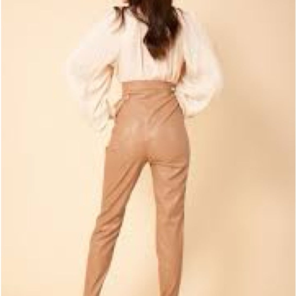 NWT SIZE L Hale Bob Tan Skinny Pants