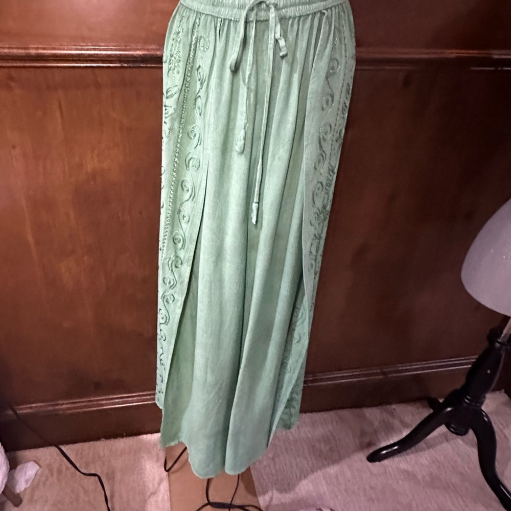 Green Wide-Leg Pants with High Waist and Silky Finish