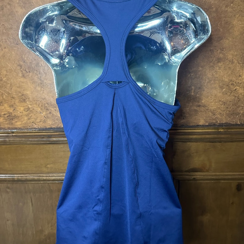 NWT SIZE M EleVen by Venus Williams Navy Muscle Tee