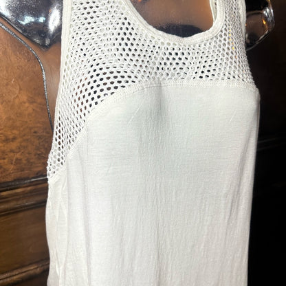 NWT SIZE M Iris White Sleeveless Tank Top
